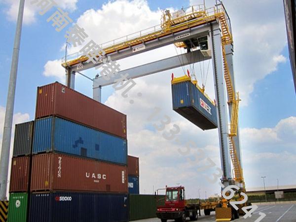 湖南岳阳轮胎式起重机厂家轮胎式起重机应用领域广